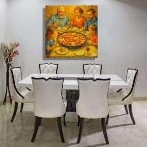 Cuadro decorativo con familia disfrutando una paella tradicional en mesa redonda.